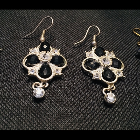 3-pairs of Vintage dangle bling bling earrings - Picture 3 of 5